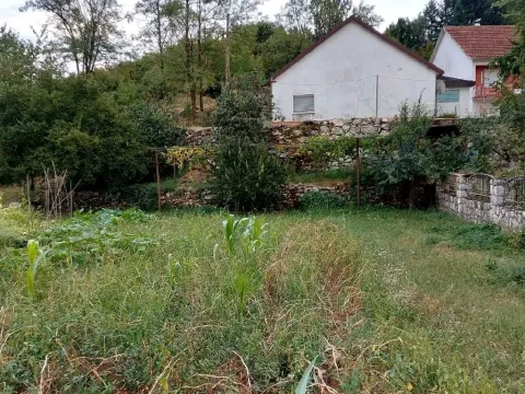 Prodaja, kuća, 200m², Cemenca, Nikšić - image 9