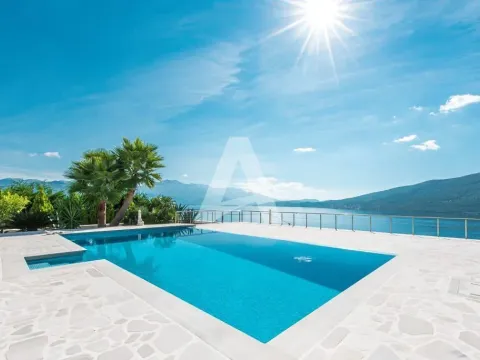 Sale, house, 760m², Đenovići, Herceg Novi - image 16