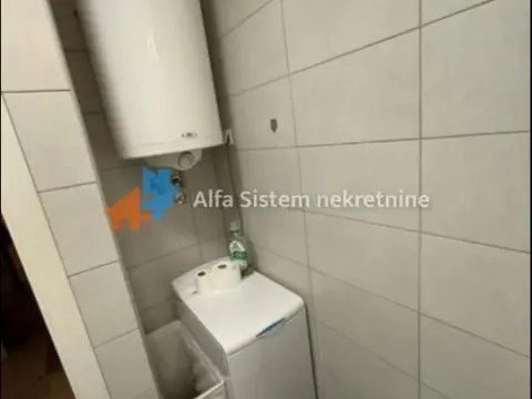 Izdavanje, trosoban stan, 73m², Vračar Sve Podlokacije, Beograd - image 19