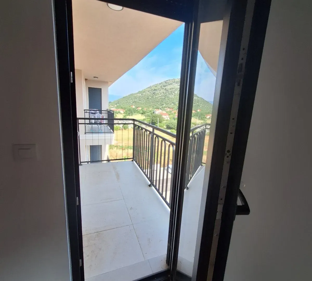 Prodaja, stan, 45m², Tološi, Podgorica