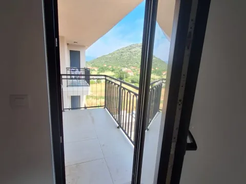 Prodaja, stan, 45m², Tološi, Podgorica - image 5
