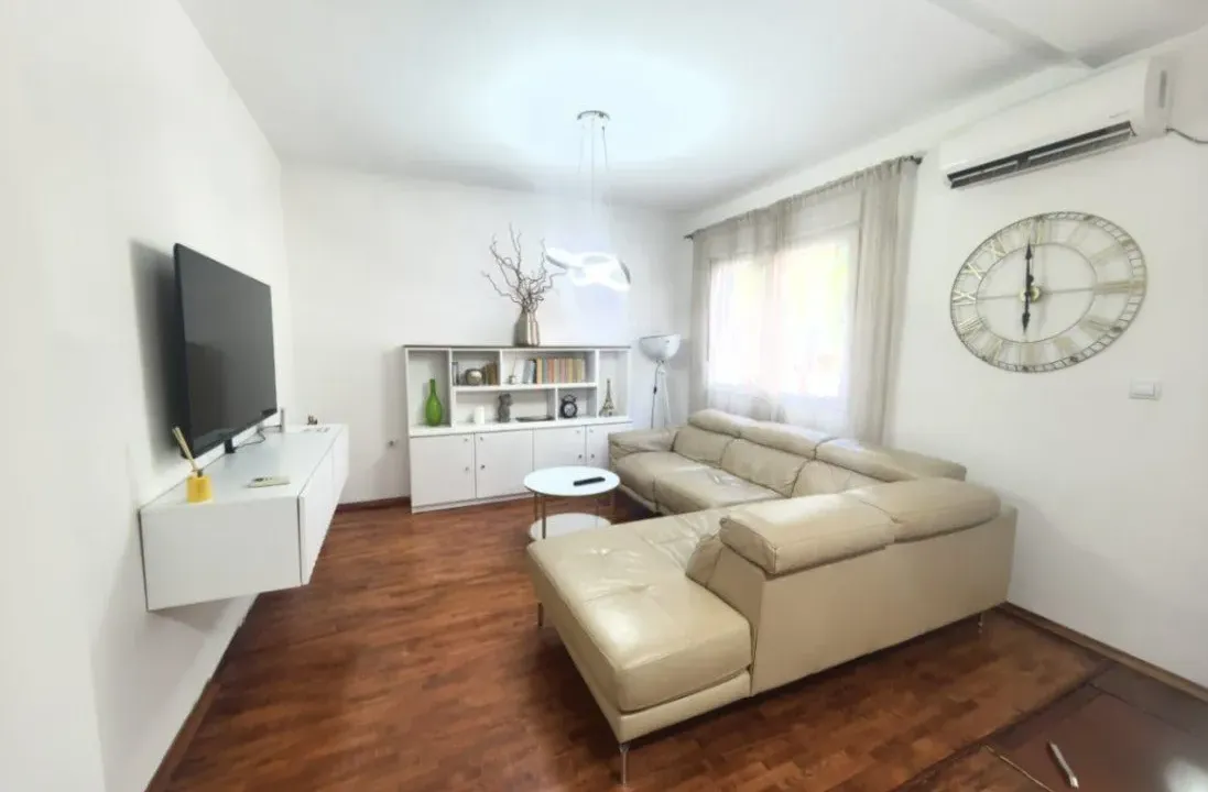 Izdavanje, trosoban stan, 73m², Preko Morače, Podgorica