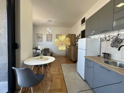 Izdavanje, garsonjera, 30m2, Zabjelo, Podgorica Izdavanje, garsonjera, 30m2, Zabjelo, Podgorica