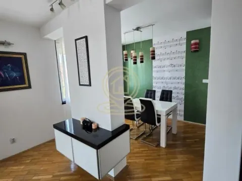 Rent, three bedroom apartment, 94m², Voždovac Sve Podlokacije, Beograd - image 4