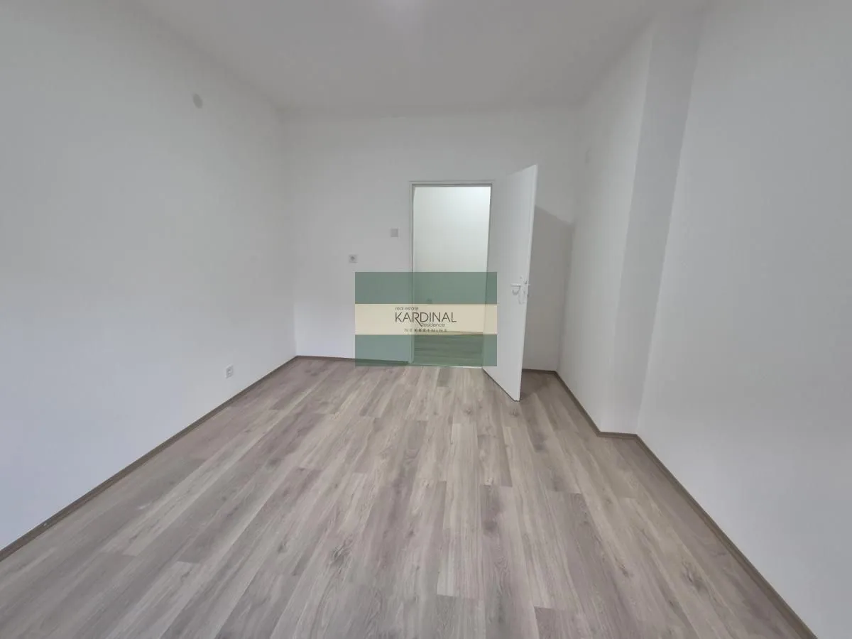 Prodaja, jednosoban stan, 39m², Centar, Jagodina