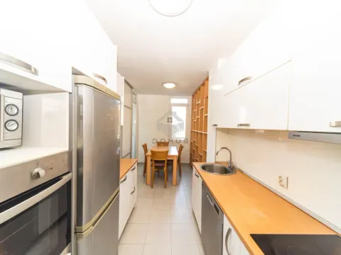 Izdavanje, dvosoban stan, 80m², Blok 9, Podgorica - image 5