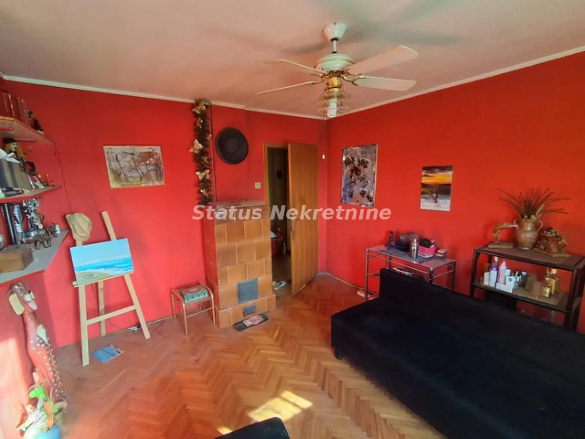Prodaja, kuća, 200m², Futog, Novi Sad Sve Podlokacije