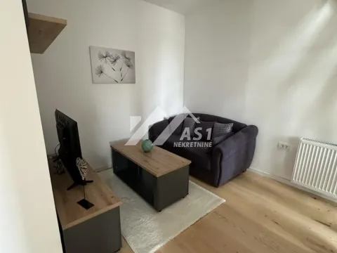 Izdavanje, četvorosoban stan, 66m², Detelinara, Novi Sad Sve Podlokacije - image 1