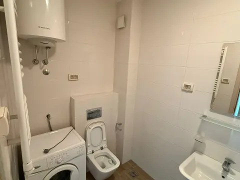 Rent, two bedroom apartment, 75m², City Kvart, Podgorica - image 10