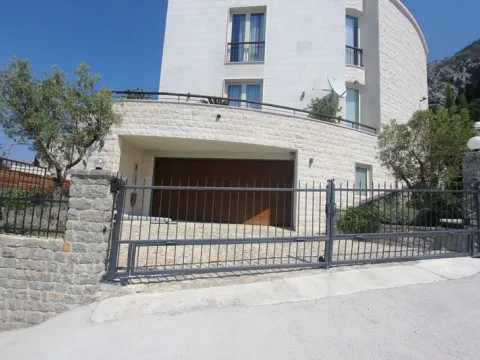 Sale, house, 600m², Blizikuće, Budva - image 4