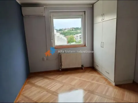 Izdavanje, četvorosoban stan, 125m², Savski Venac, Beograd - image 8