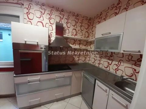 Izdavanje, trosoban stan, 110m², Centar, Novi Sad - image 4