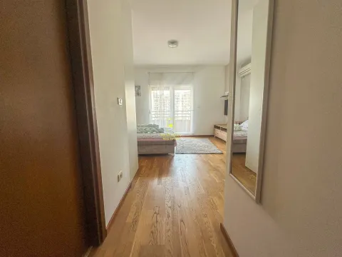 Sale, studio apartment, 33m², City Kvart, Podgorica - image 3