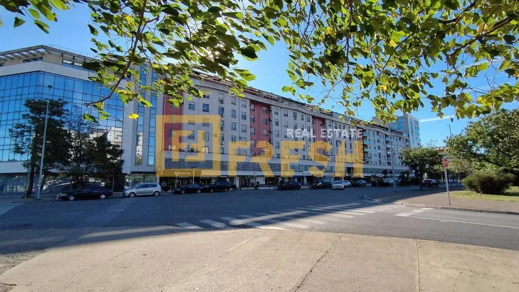 Prodaja, četvorosoban stan, 122m², Preko Morače, Podgorica