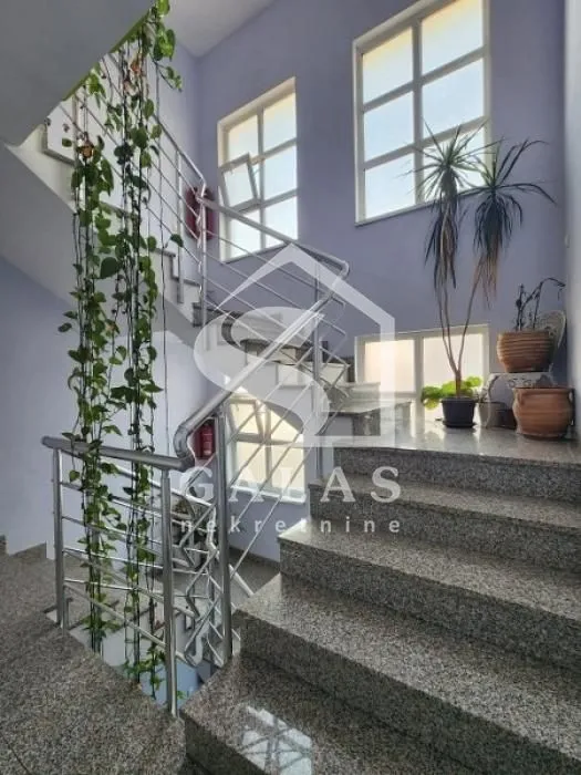 Rent, two bedroom apartment, 73m², Južni Bulevar, Vračar Sve Podlokacije
