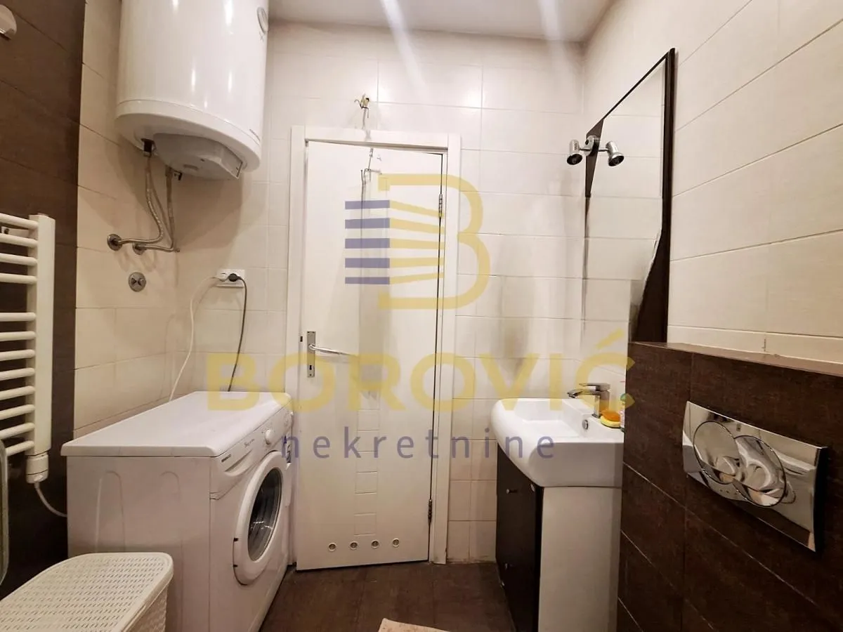 Prodaja, trosoban stan, 54m², Šumice, Beograd