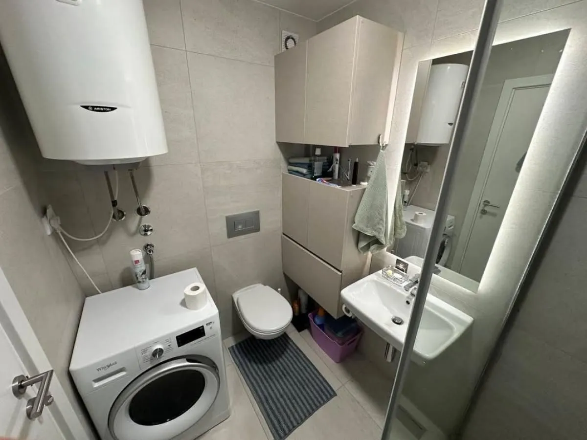 Prodaja, dvosoban stan, 69m², Adamovićevo Naselje, Novi Sad Sve Podlokacije