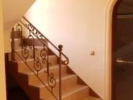 Izdavanje, kuća, 250m², Donja Gorica, Podgorica - image 17