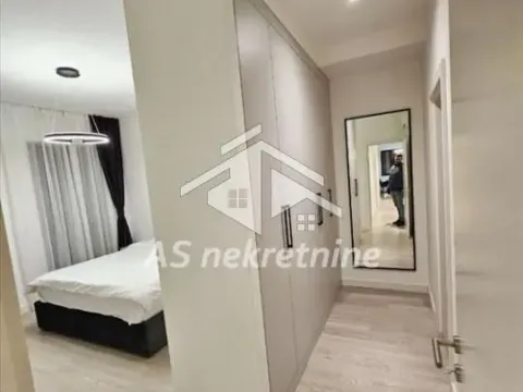 Izdavanje, četvorosoban stan, 111m², Savski Venac, Beograd - image 9