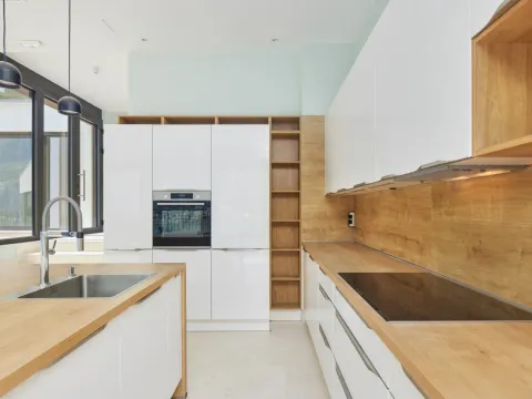 Prodaja, kuća, 479m², Prčanj, Kotor - image 16