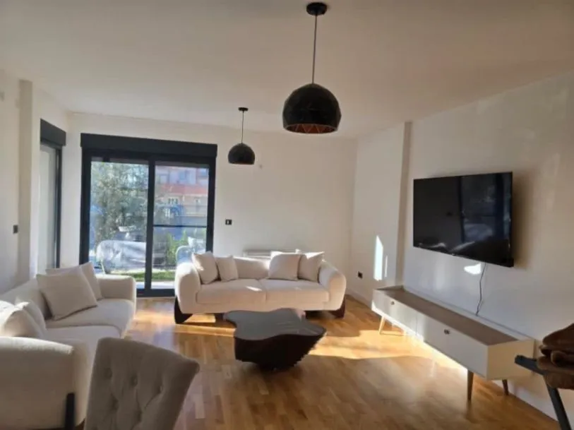 Rent, two bedroom apartment, 100m², Dalmatinska ulica, Podgorica