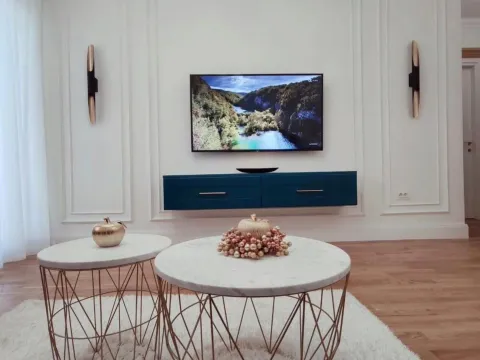 Izdavanje, jednosoban stan, 45m², City Kej, Podgorica - image 2