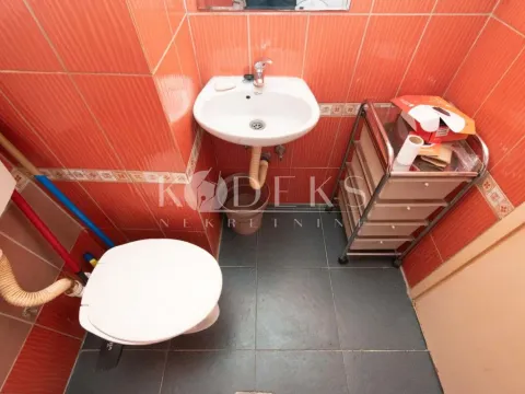 Izdavanje, garsonjera, 20m², Gintaš, Podgorica - image 5