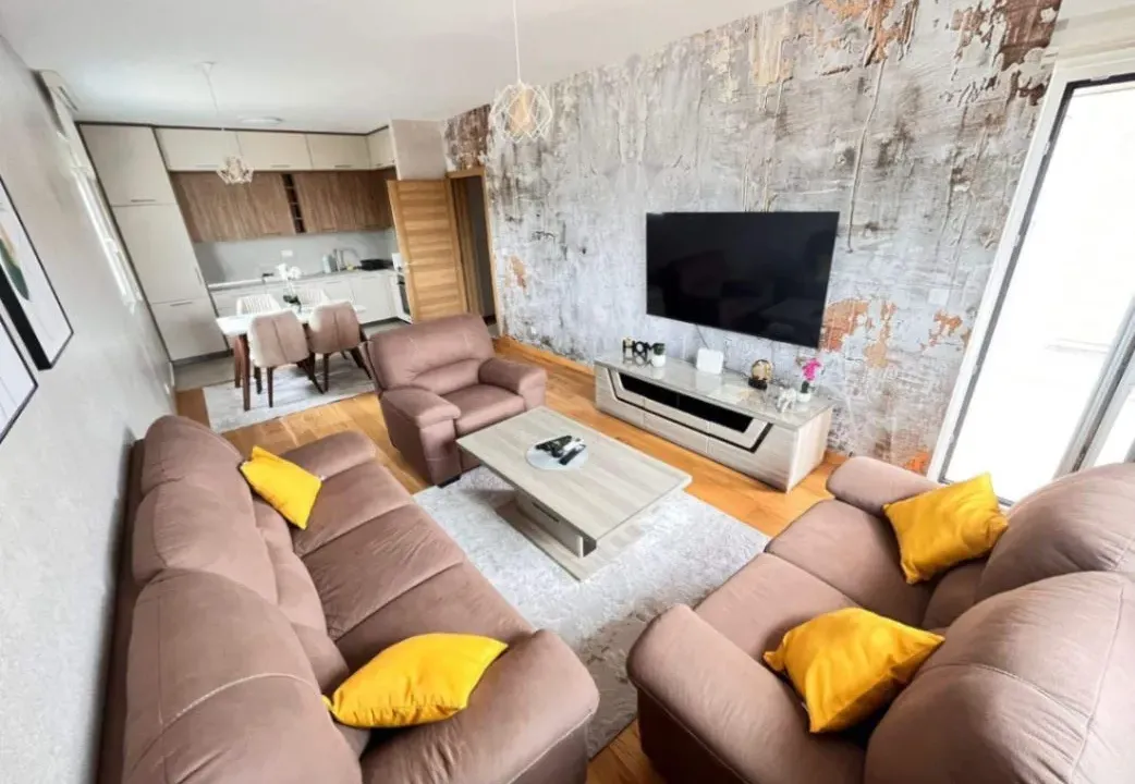 Prodaja, dvosoban stan, 72m², New City, Podgorica