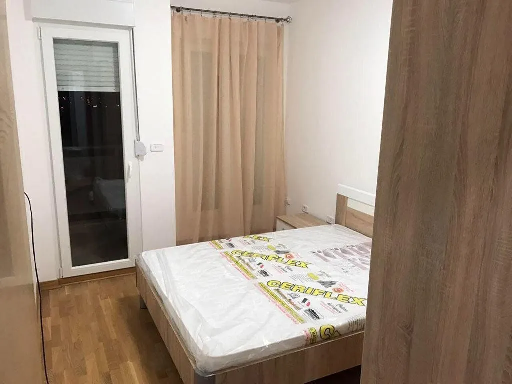 Izdavanje, jednosoban stan, 50m², City Kvart, Podgorica