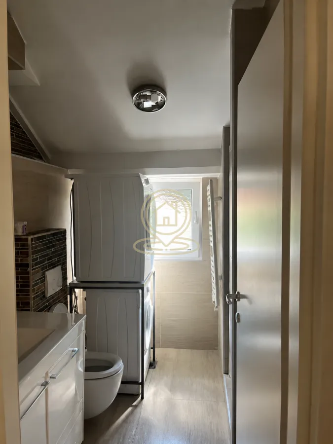 Rent, four bedroom apartment, 65m², Stari Grad, Beograd