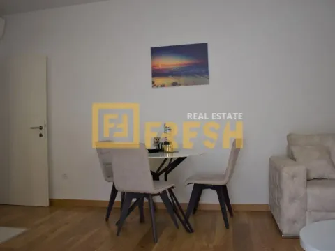 Izdavanje, jednosoban stan, 51m², Tivat, Crna Gora - image 9