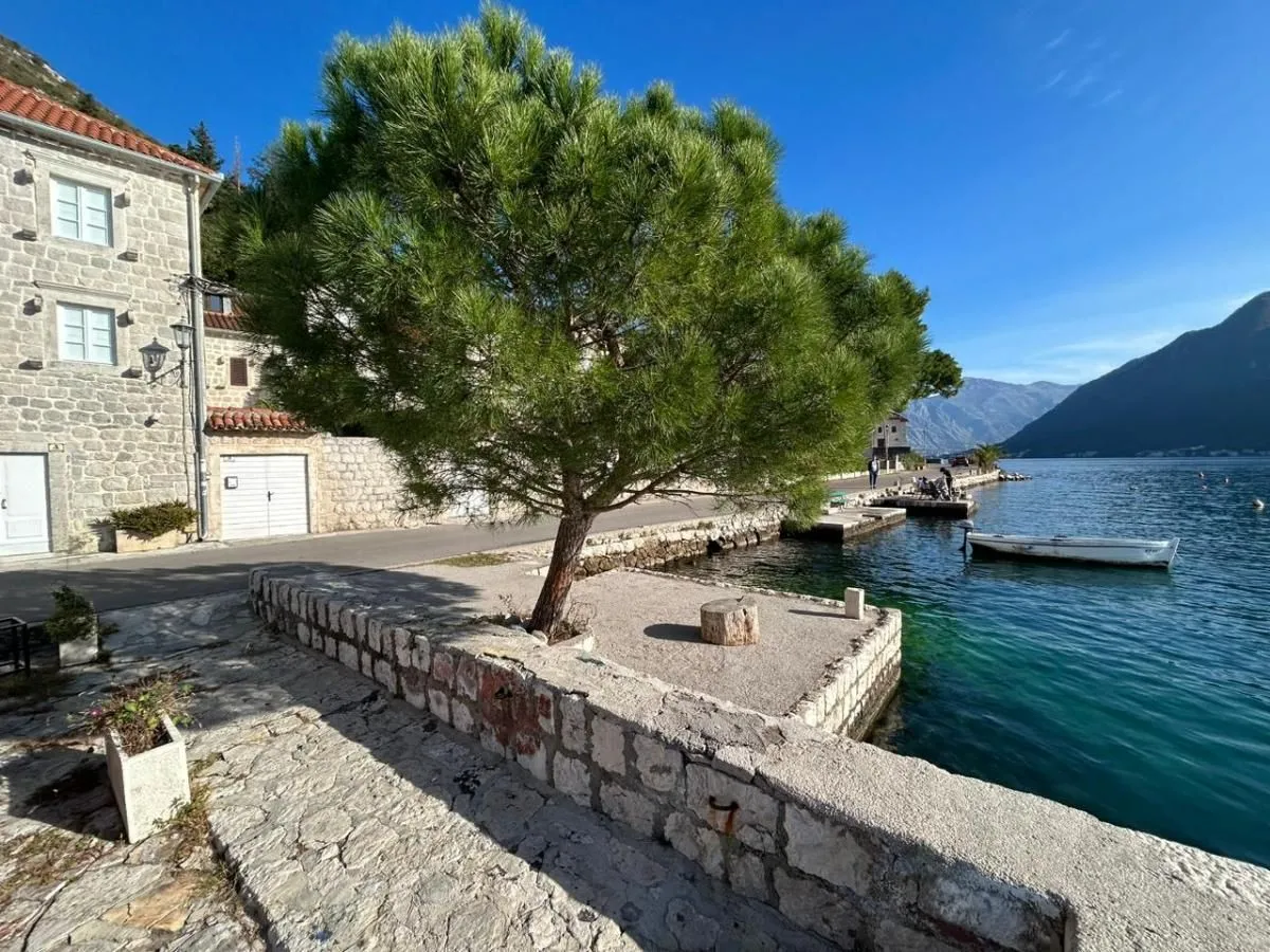 Rent, house, 90m², Perast, Kotor