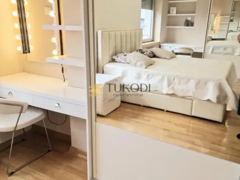 Prodaja, trosoban stan, 105m², Centar, Novi Sad - image 12