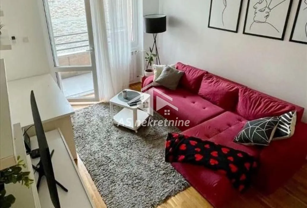 Izdavanje, dvosoban stan, 50m², Đeram Pijaca, Beograd