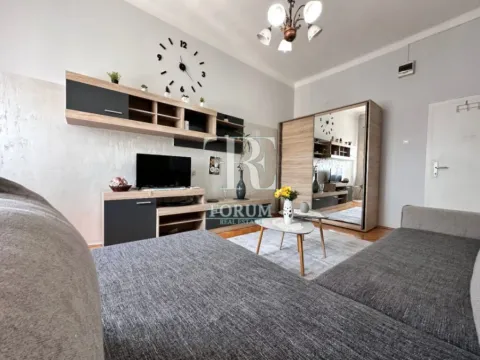 Izdavanje, jednosoban stan, 64m², Centar, Podgorica - image 5