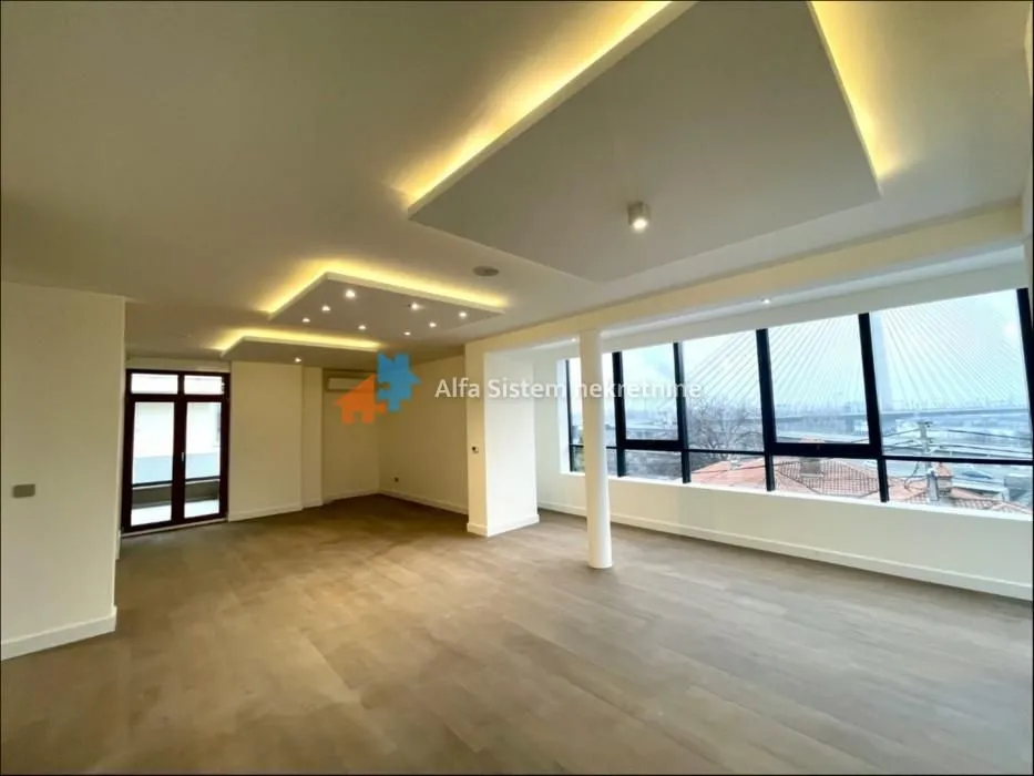 Rent, office space, 500m², Senjak, Beograd