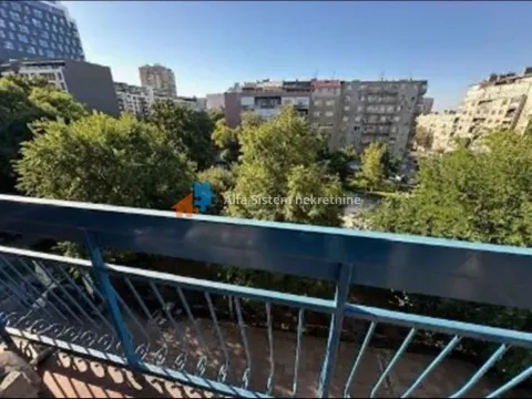 Izdavanje, trosoban stan, 74m², Tašmajdan, Palilula Sve Podlokacije - image 8