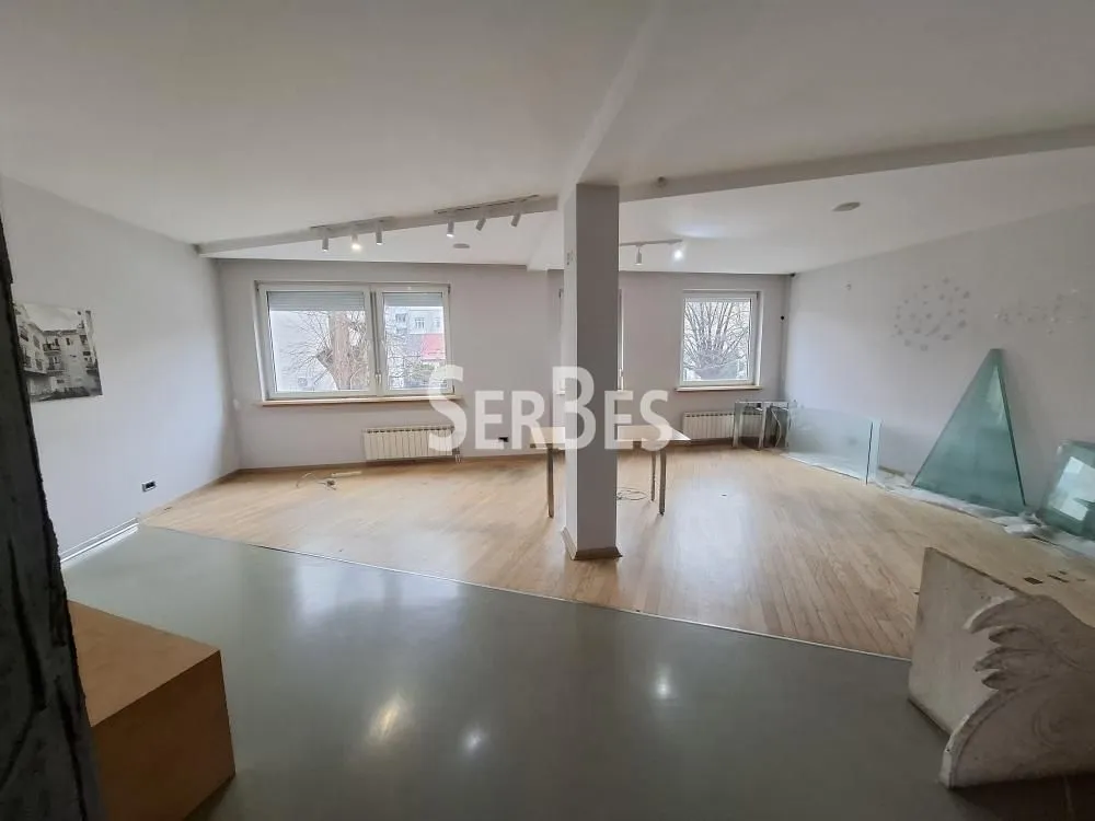 Rent, office space, 254m², Bulevar Oslobodjenja, Novi Sad Sve Podlokacije