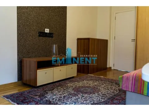 Izdavanje, četvorosoban stan, 120m², Stari Grad, Beograd - image 13