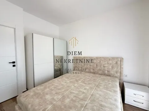 Rent, two bedroom apartment, 76m², Central Point, Podgorica - image 9