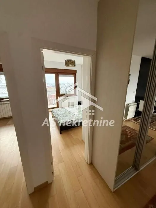 Rent, three bedroom apartment, 73m², Crveni Krst, Beograd