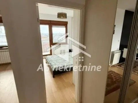 Izdavanje, trosoban stan, 73m², Vračar Sve Podlokacije, Beograd - image 12