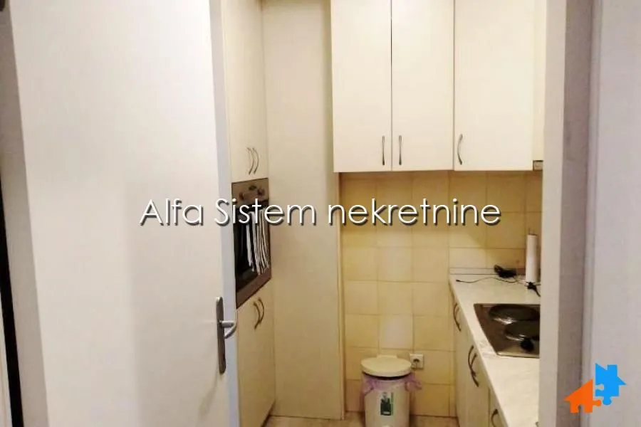 Rent, four bedroom apartment, 103m², Crveni Krst, Beograd