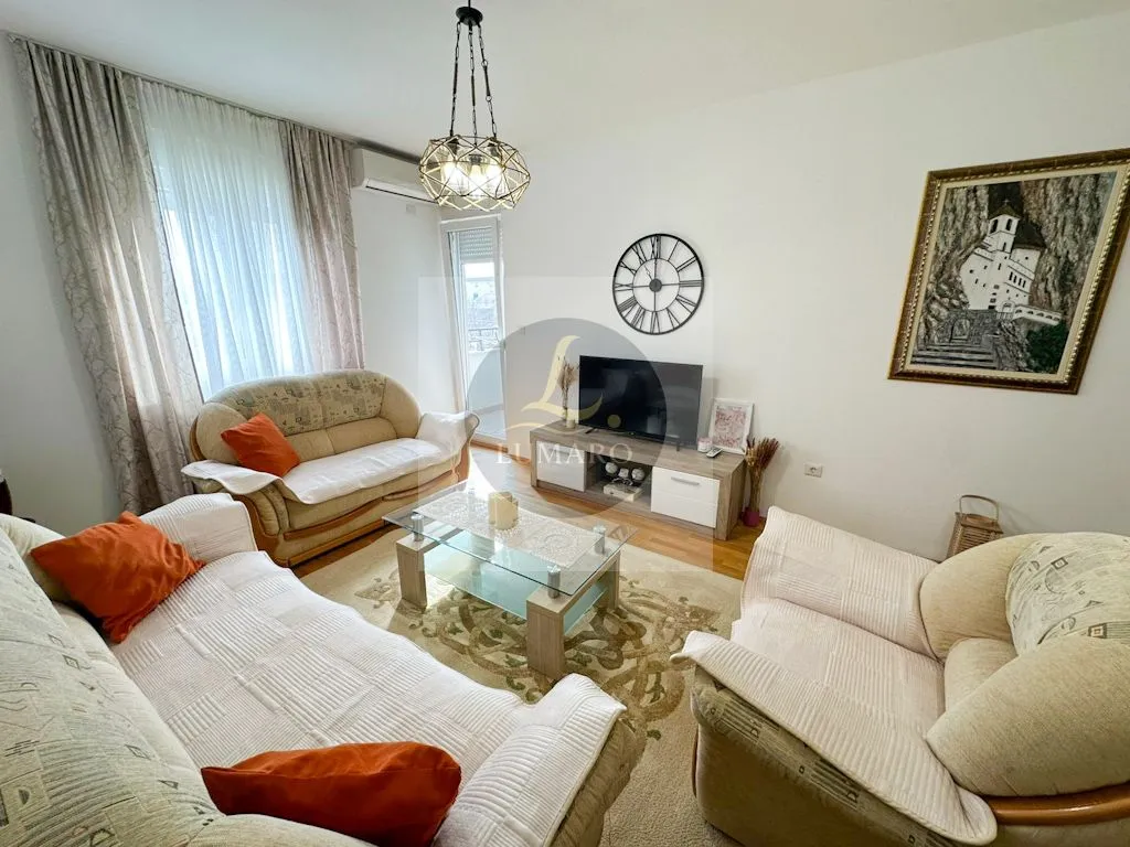 Izdavanje, dvosoban stan, 66m², Stari Aerodrom, Podgorica