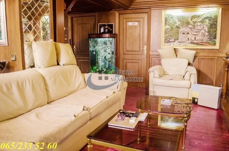 Sale, four bedroom apartment, 142m², Zemun Centar, Zemun Sve Podlokacije