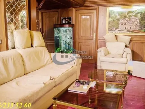 Sale, four bedroom apartment, 142m², Zemun Centar, Zemun Sve Podlokacije - image 5