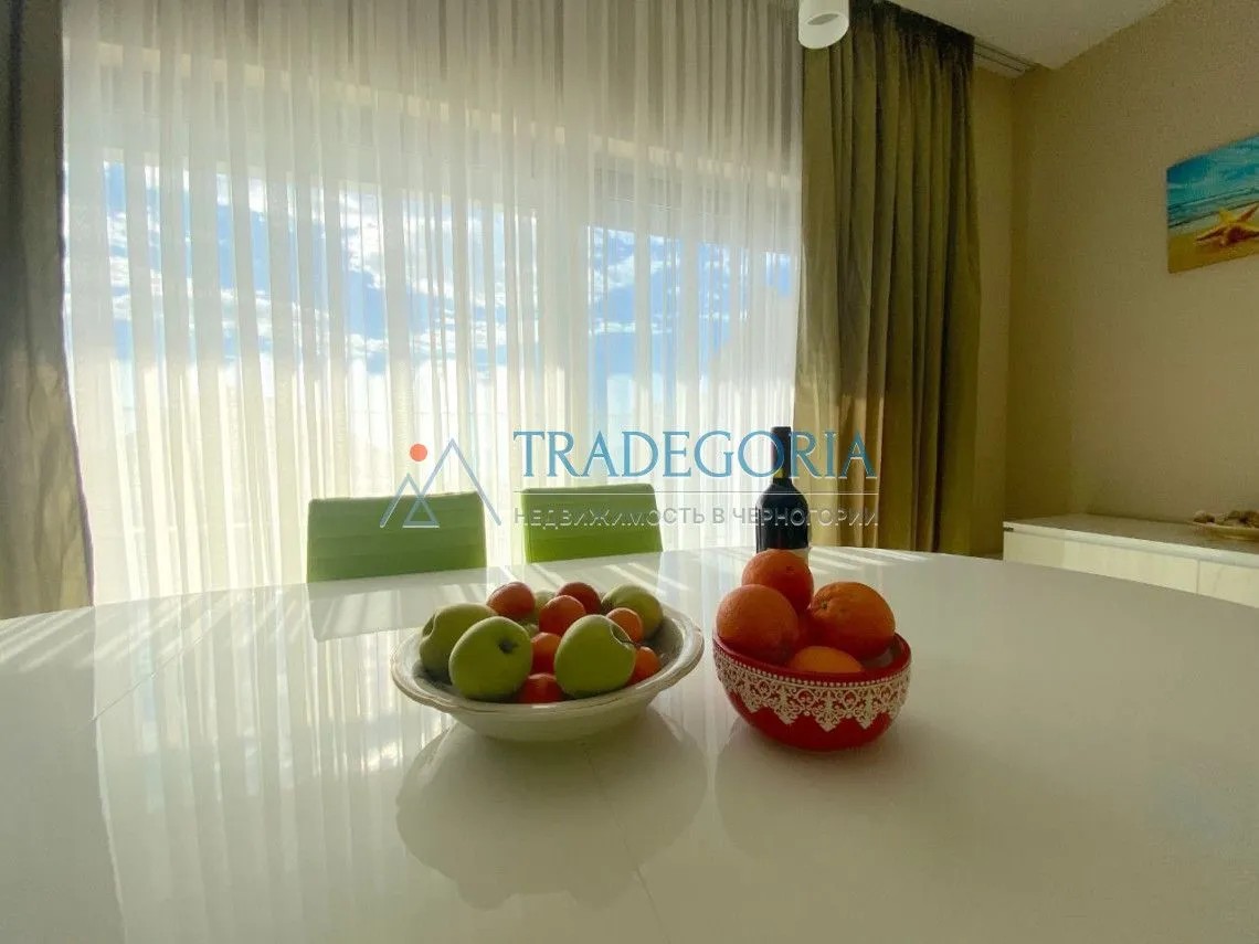 Prodaja, trosoban stan, 200m², Reževići, Budva