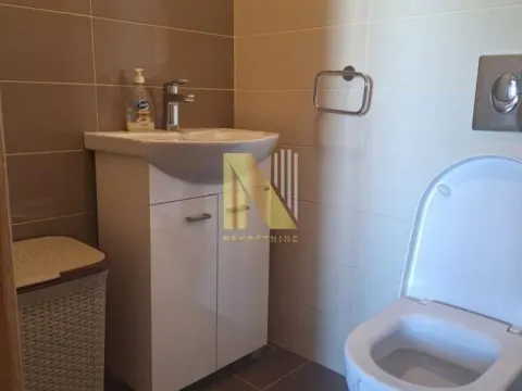 Izdavanje, dvosoban stan, 61m², Socijalno, Novi Sad Sve Podlokacije - image 9