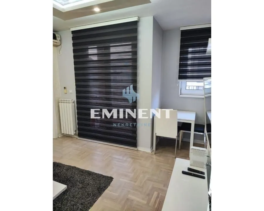 Rent, two bedroom apartment, 42m², Crveni Krst, Beograd