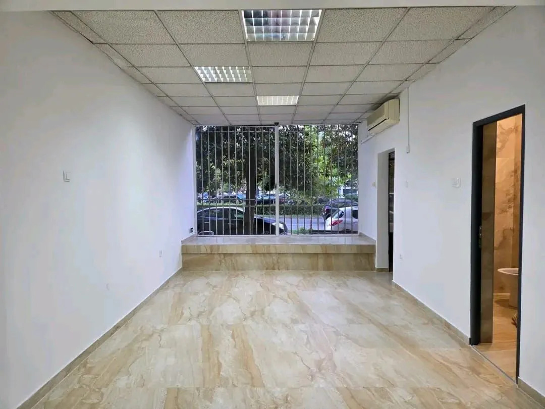 Rent, office space, 48m², Autobuska stanica, Podgorica